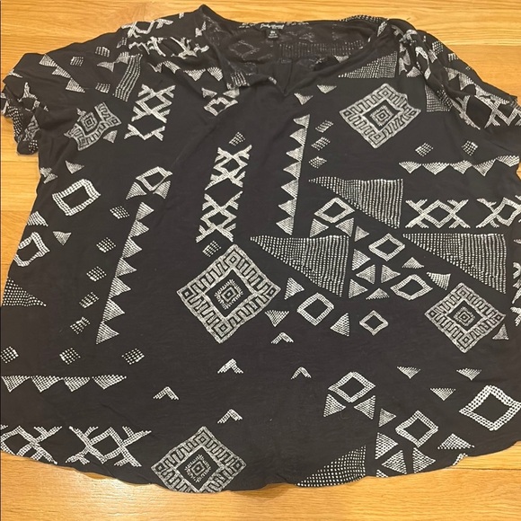 Lucky Brand Black Graphic Blouse - Picture 1 of 2